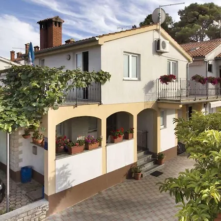 Apartment In Porec/istrien 10277