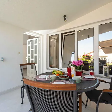 In - Istrien 10277 פורץ