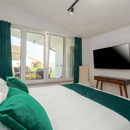 In - Istrien 10277 *